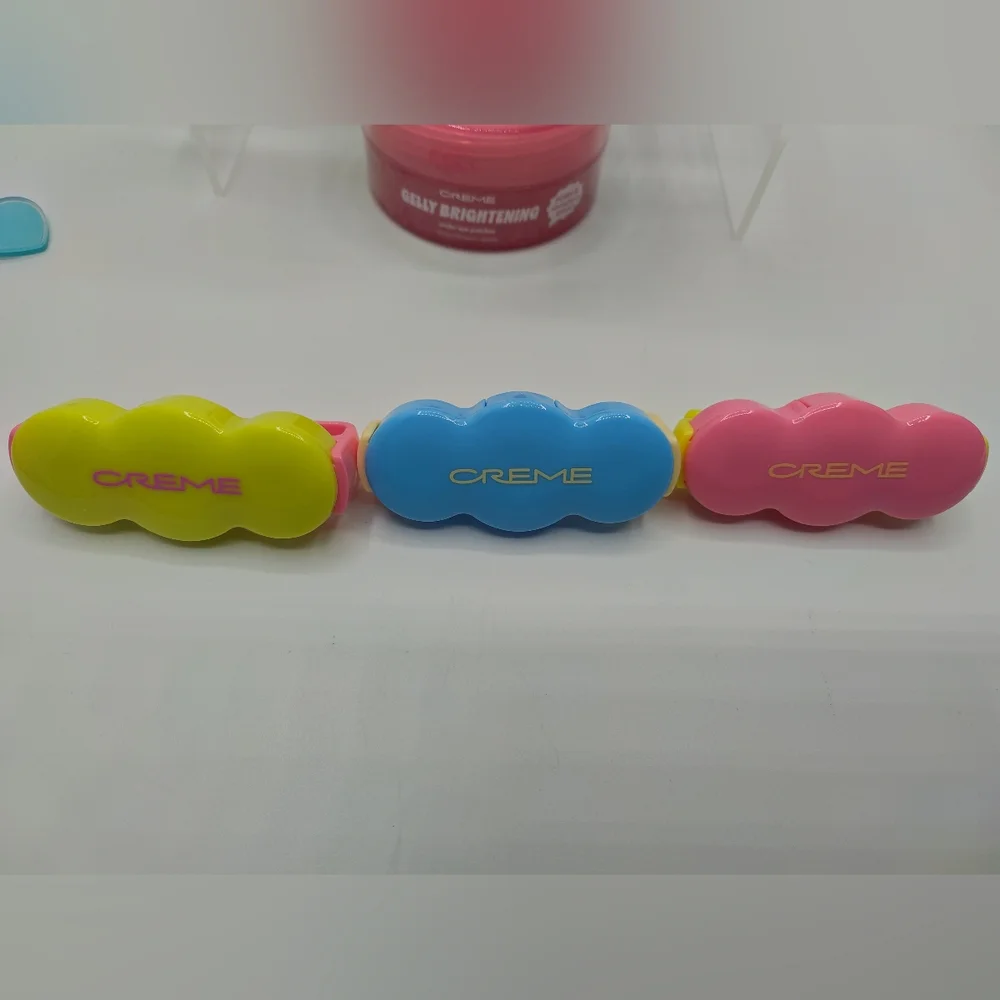 The Crème Shop Kiss & Blush Lip & Cheek Balm Set. (10 Pieces) - Picture 2 of 9